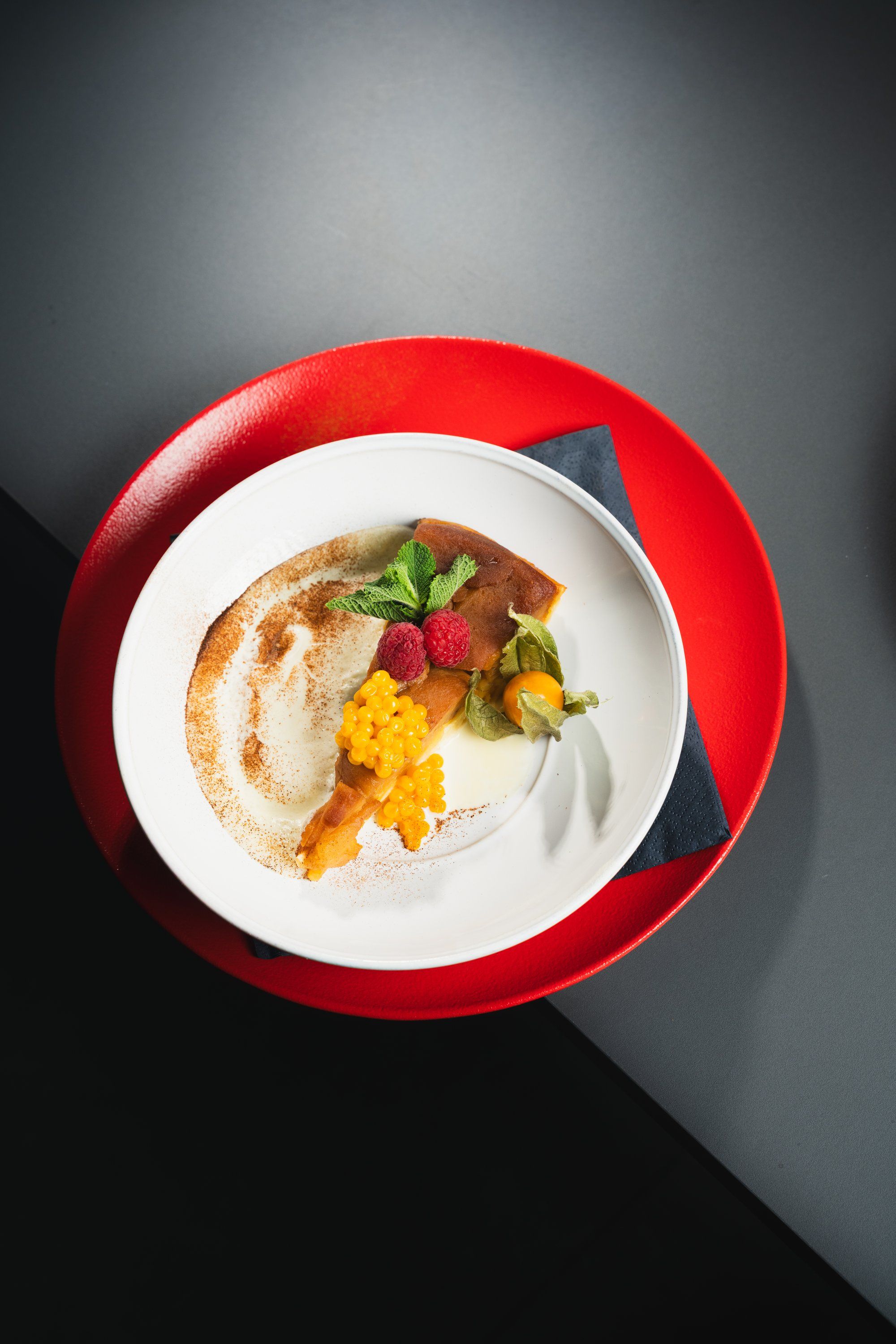 Apple Tarte Tatin with cream infusion